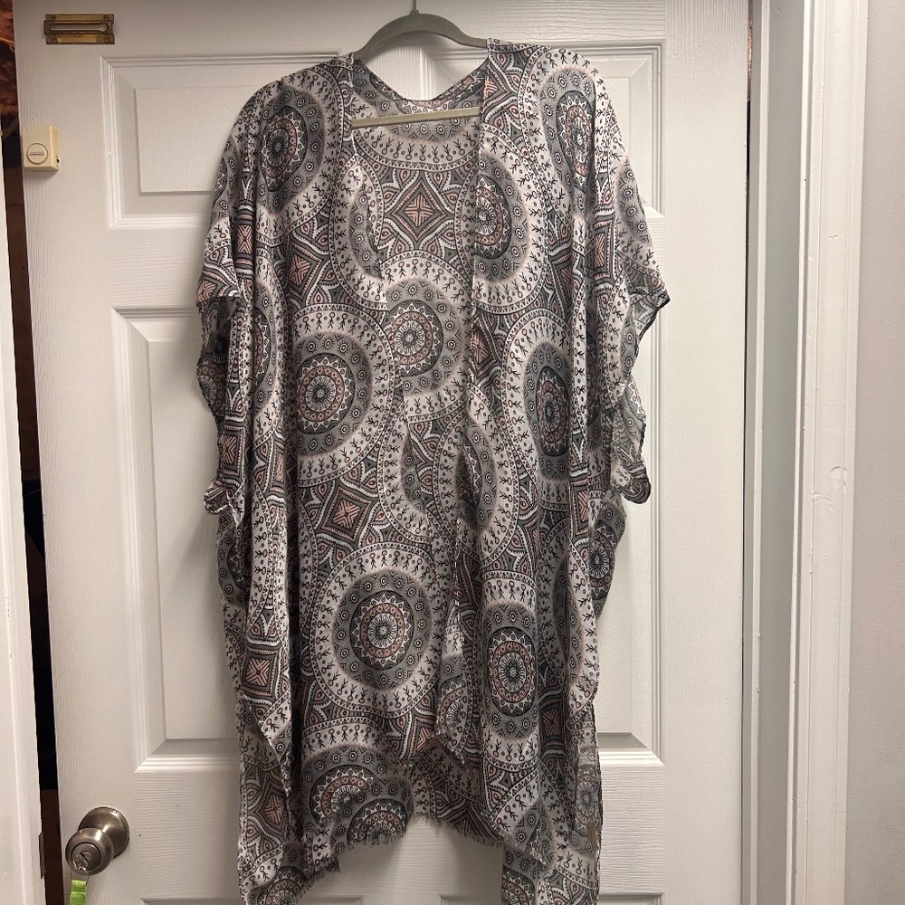 Gauze Gray/Pink/White Kimono style cover up/top for summertime, One Size